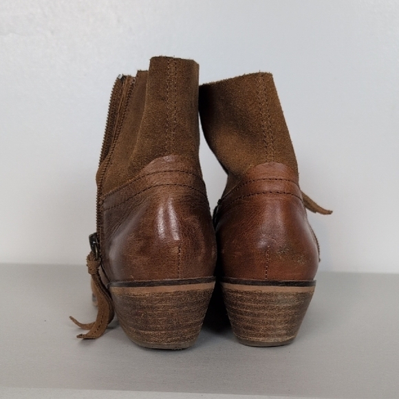 Frye and Co. Rubie Ankle Bootie - Picture 3 of 13